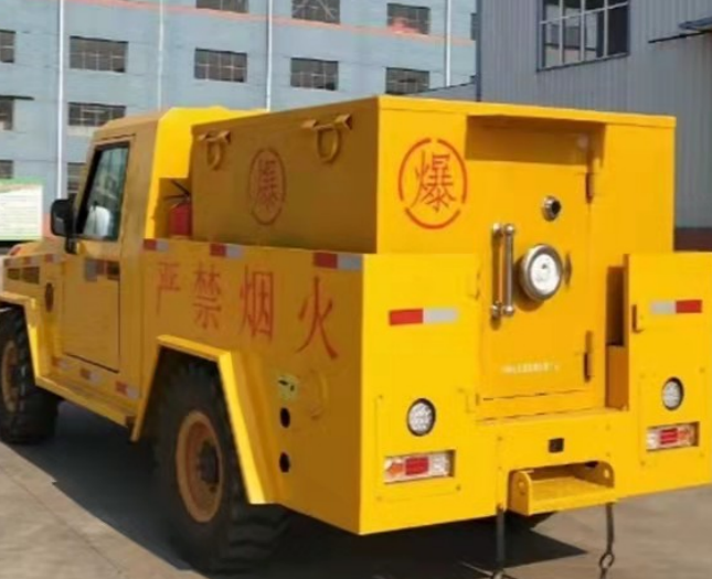镶黄爆破器材运输车专用功能